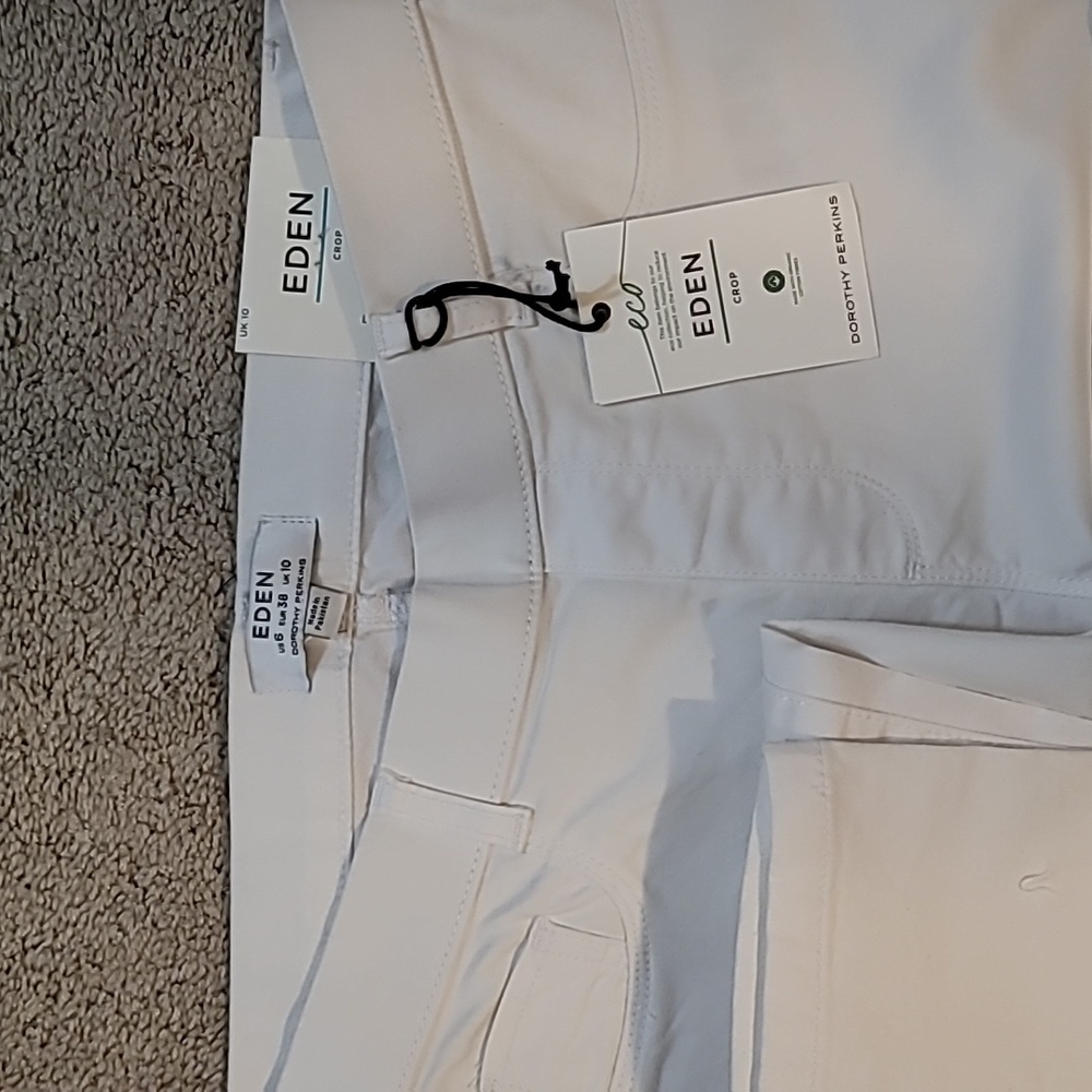 Eden Dorothy Perkins White three quarter trousers